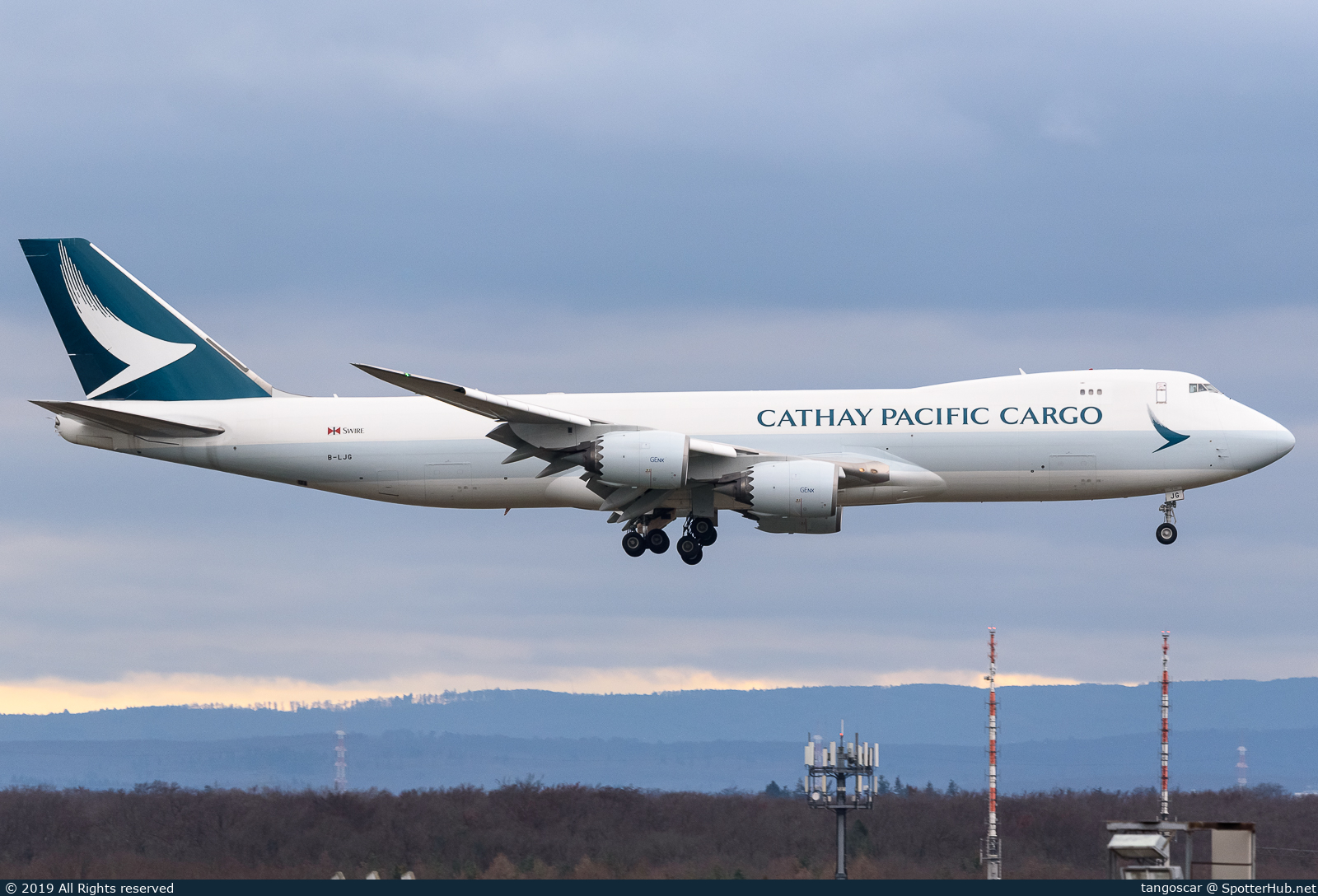 Photo of B-LJG - Boeing 747-867F operated by Cathay Pacific Cargo