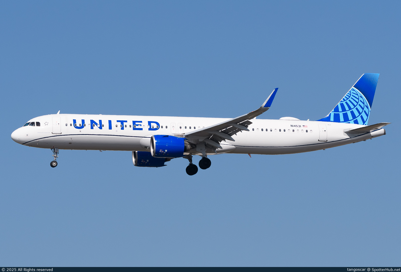 Photo of N14531 - Airbus A321-271NX operated by United Airlines