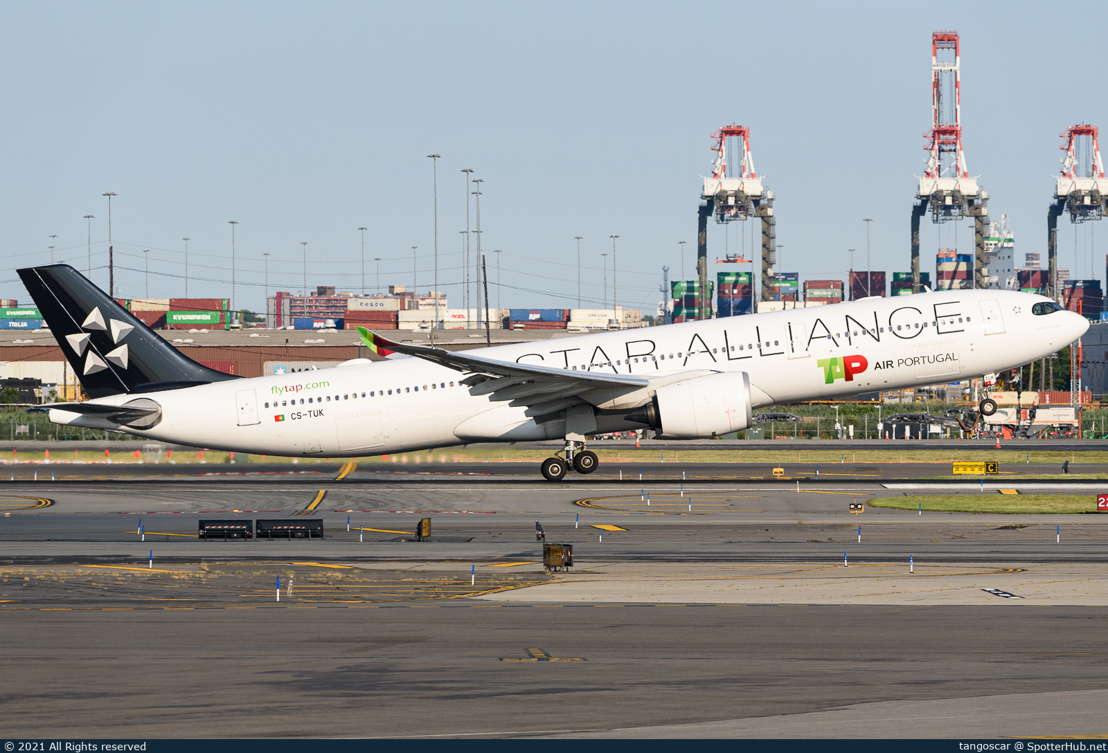 Photo of CS-TUK - Airbus A330-941 operated by TAP Air Portugal