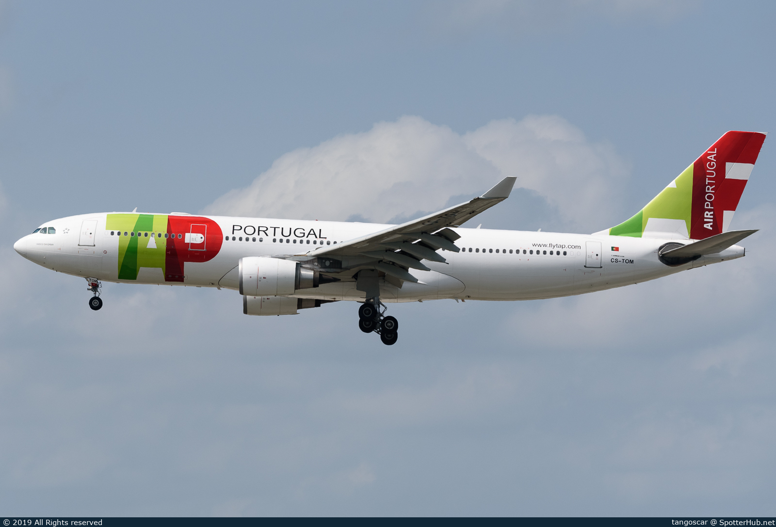 Photo of CS-TOM - Airbus A330-202 operated by TAP Air Portugal