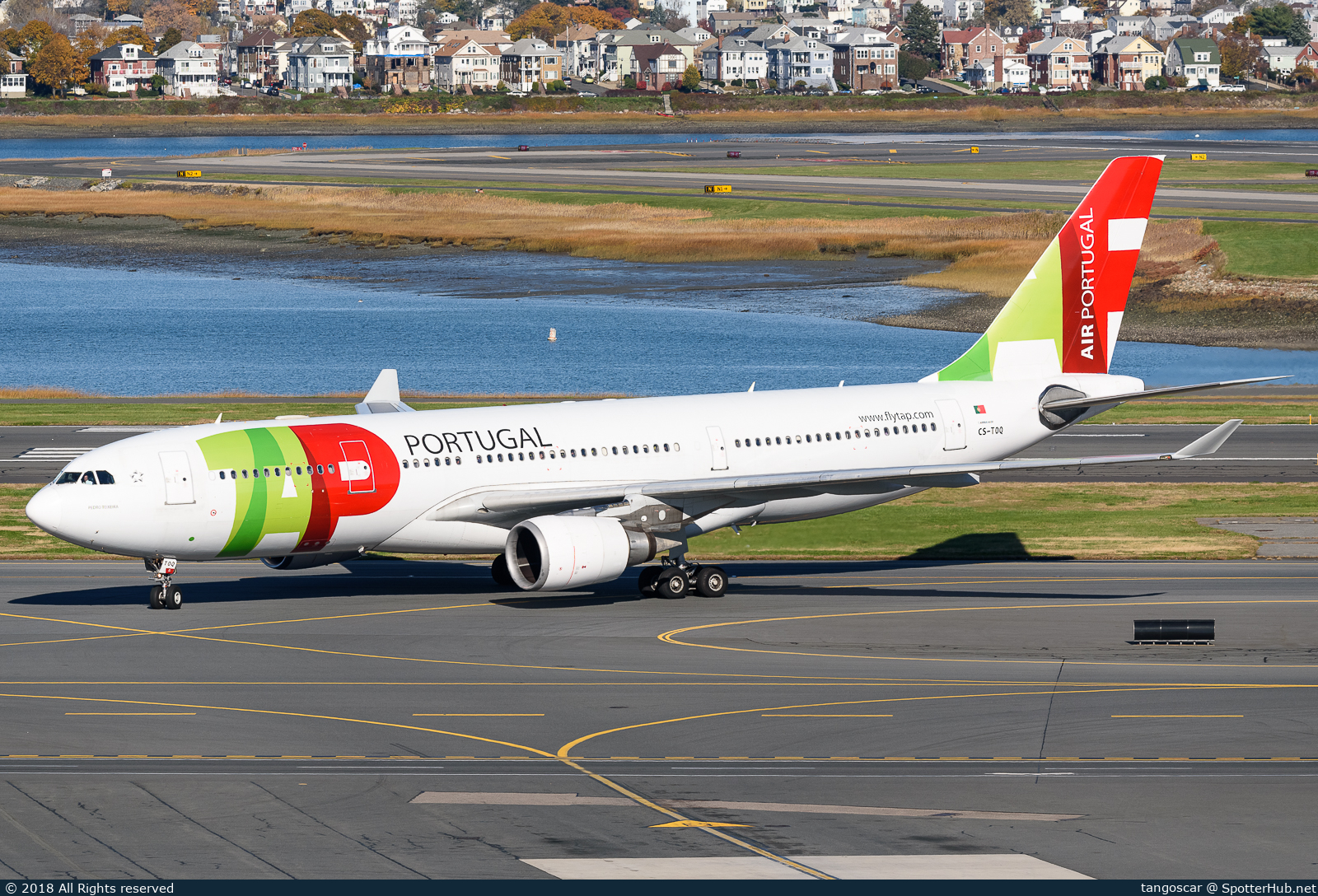 Photo of CS-TOQ - Airbus A330-203 operated by TAP Air Portugal