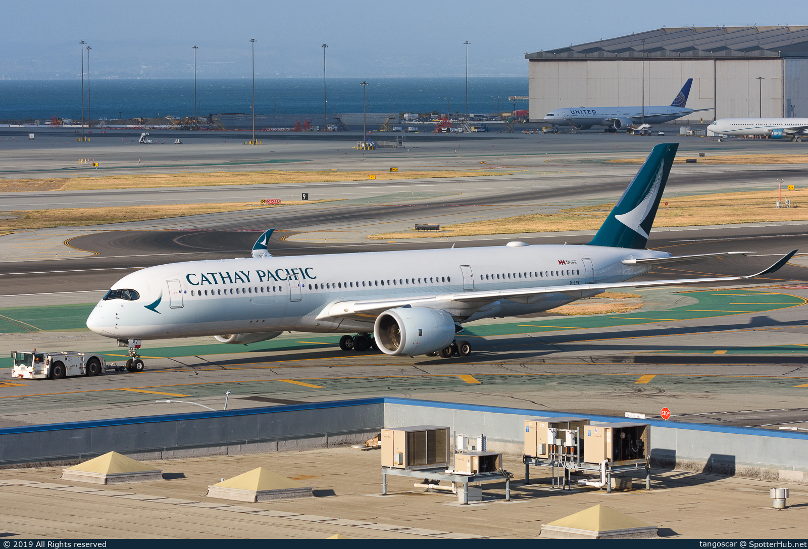 Photo of B-LRV - Airbus A350-941 operated by Cathay Pacific Airways