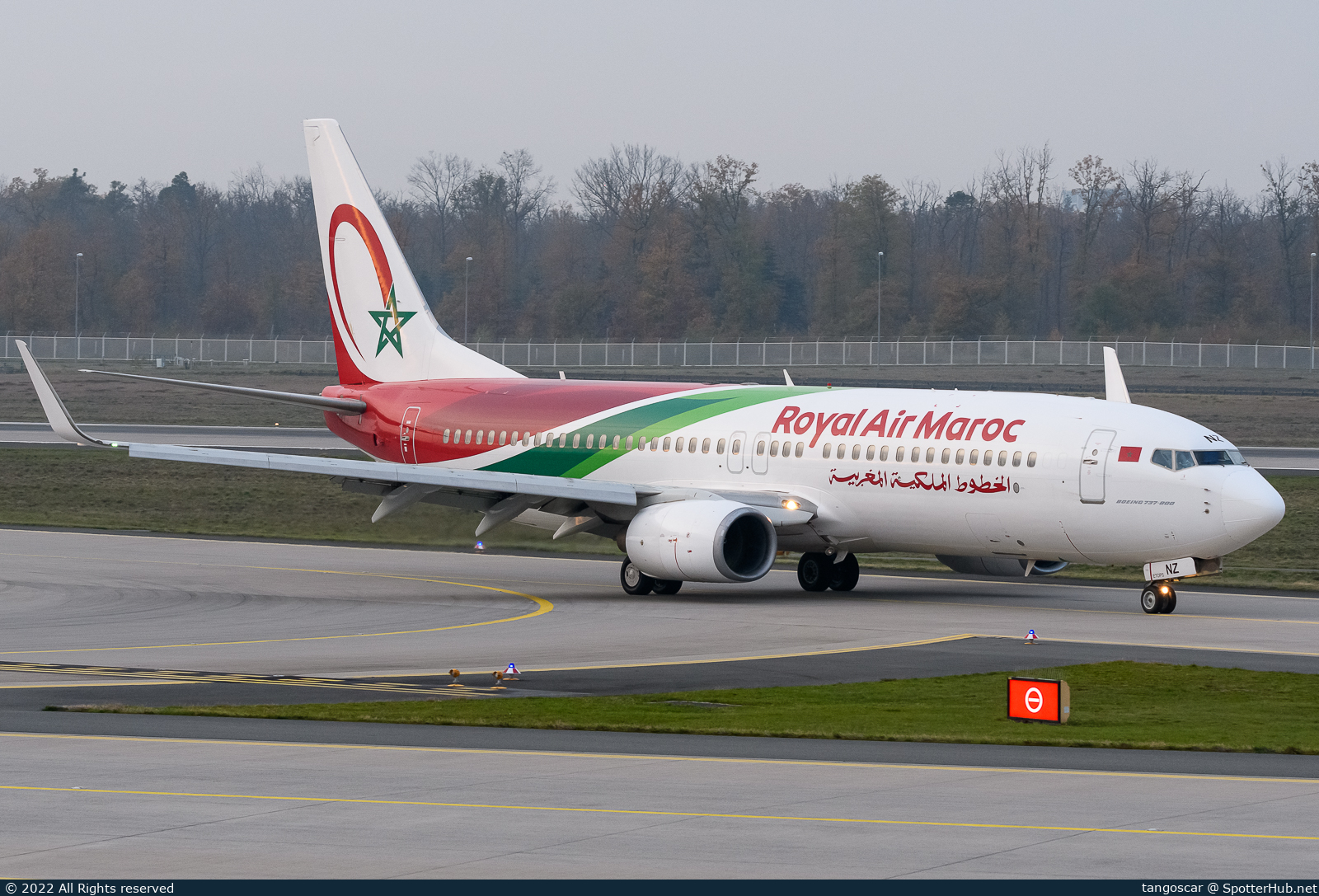 Photo of CN-RNZ - Boeing 737-8B6 operated by Royal Air Maroc