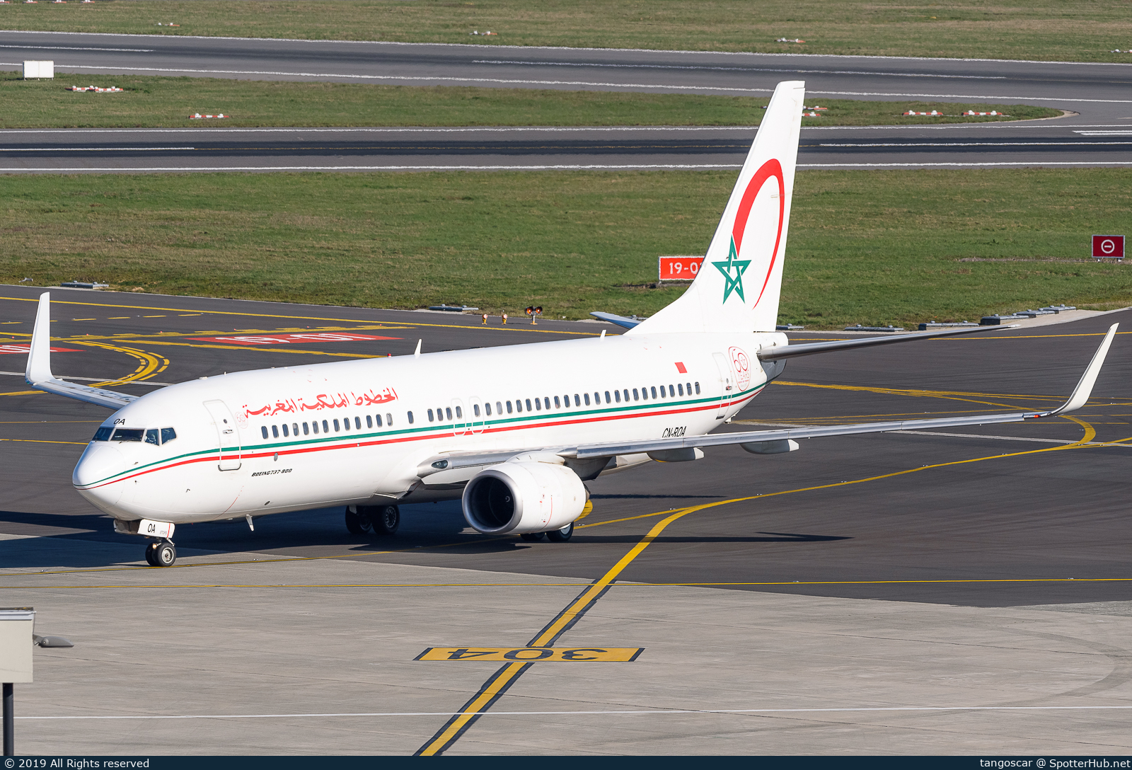 Photo of CN-ROA - Boeing 737-8B6 operated by Royal Air Maroc