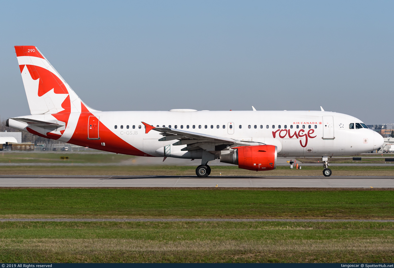 Photo of C-GSJB - Airbus A319-112 operated by Air Canada Rouge