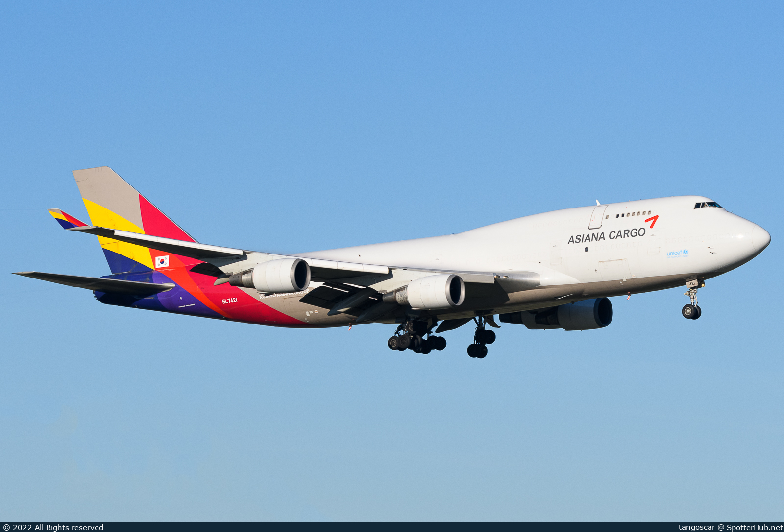 Photo of HL7421 - Boeing 747-48E(BDSF) operated by Asiana Cargo