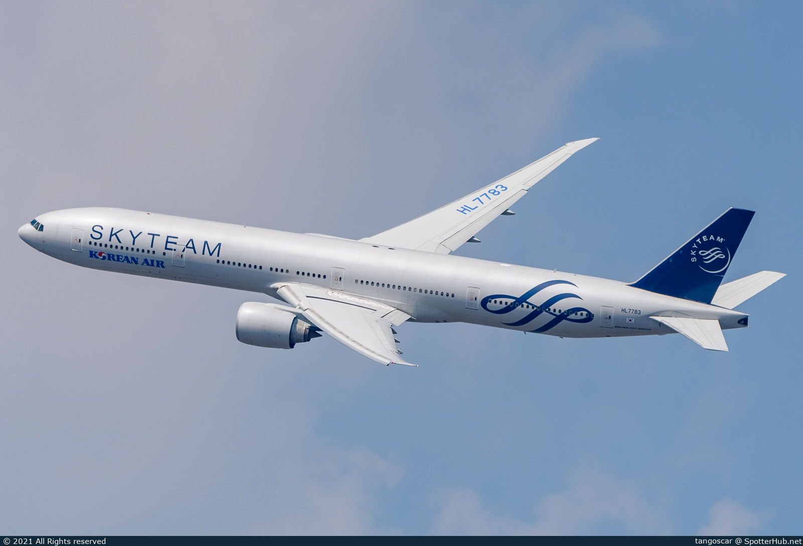 Photo of HL7783 - Boeing 777-3B5(ER) operated by Korean Air