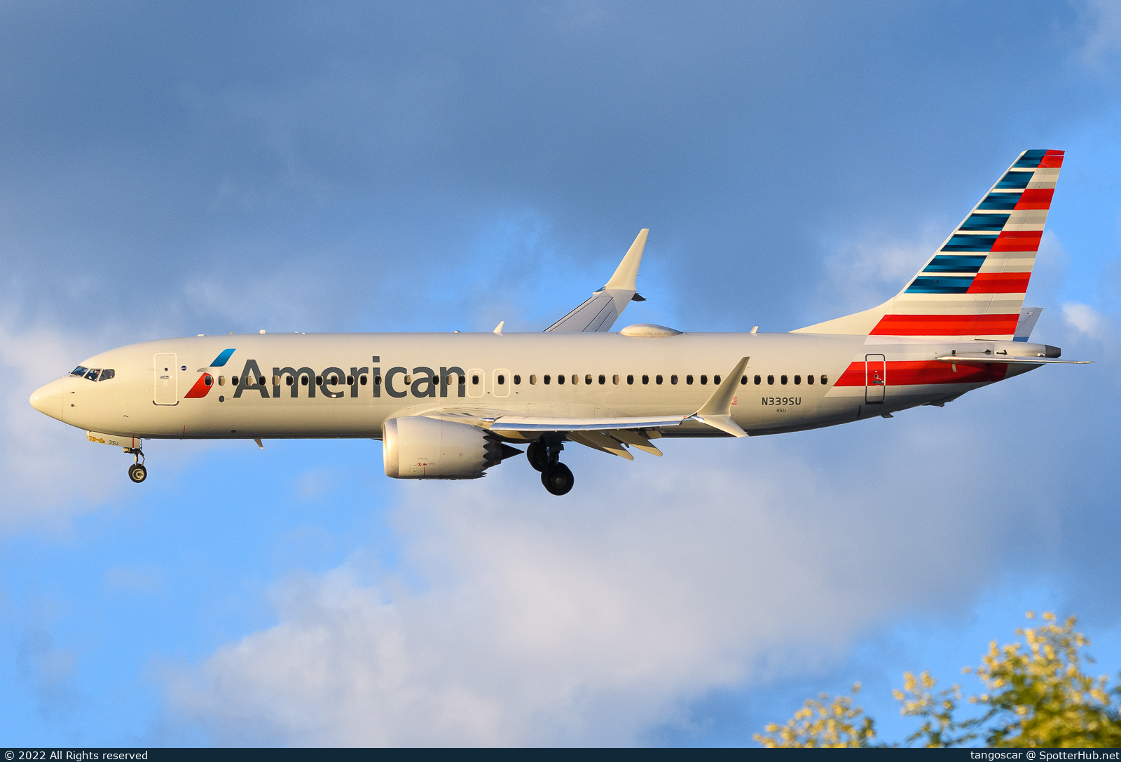 Photo of N339SU - Boeing 737 MAX 8 operated by American Airlines