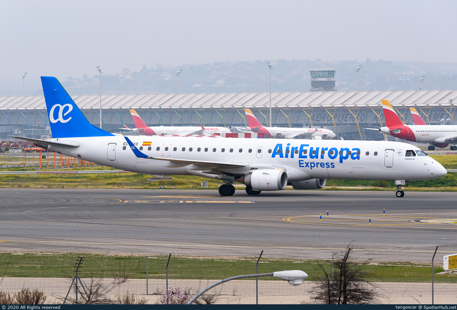 Photo of EC-KYO - Embraer ERJ-195LR operated by Air Europa Express (opb Aeronova)