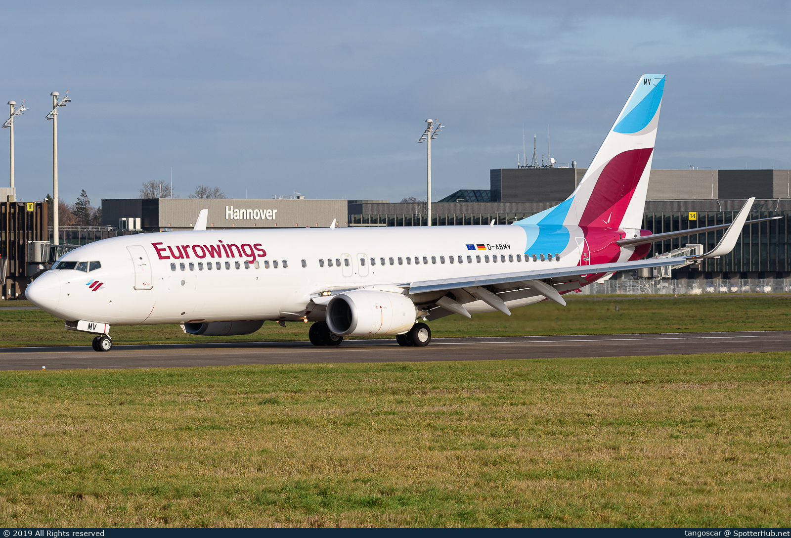 Photo of D-ABMV - Boeing 737-86J operated by Eurowings (opb TUIfly)