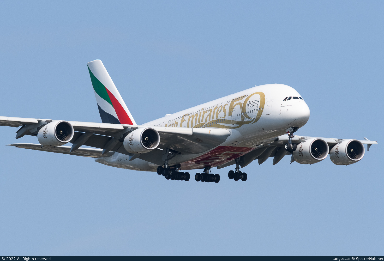 Photo of A6-EUU - Airbus A380-842 operated by Emirates