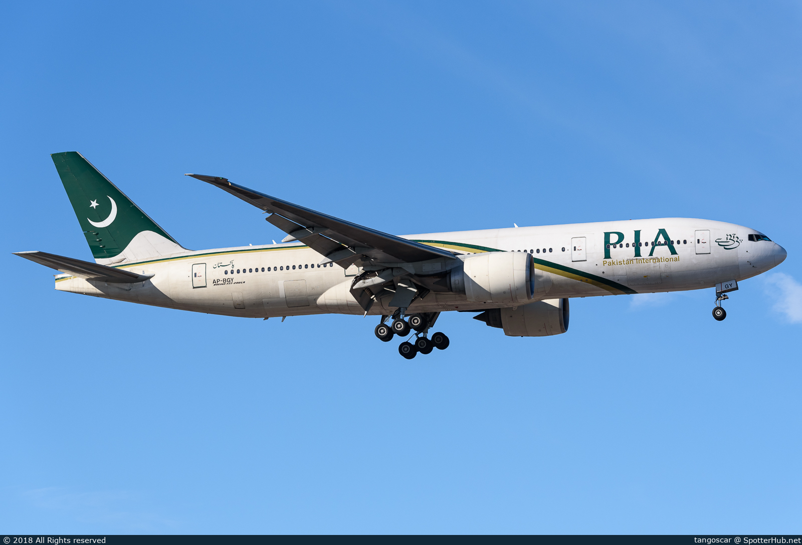 Photo of AP-BGY - Boeing 777-240(LR) operated by PIA Pakistan International Airlines
