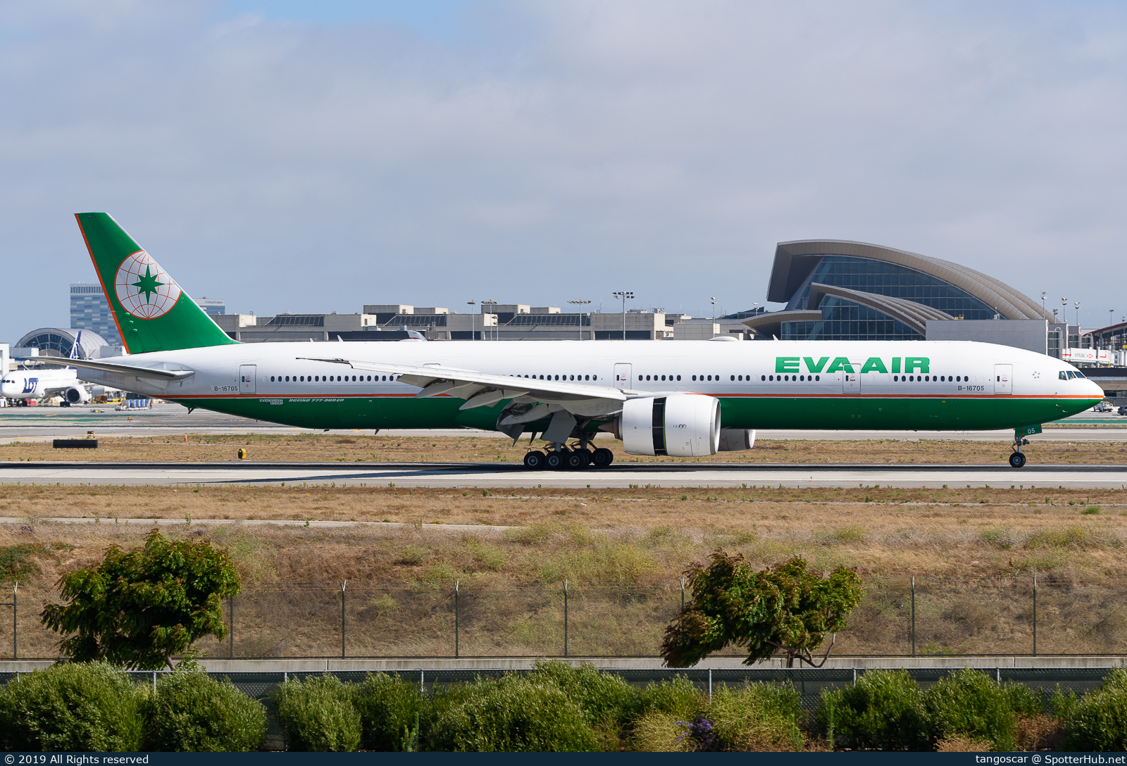 Photo of B-16705 - Boeing 777-35E(ER) operated by EVA Air
