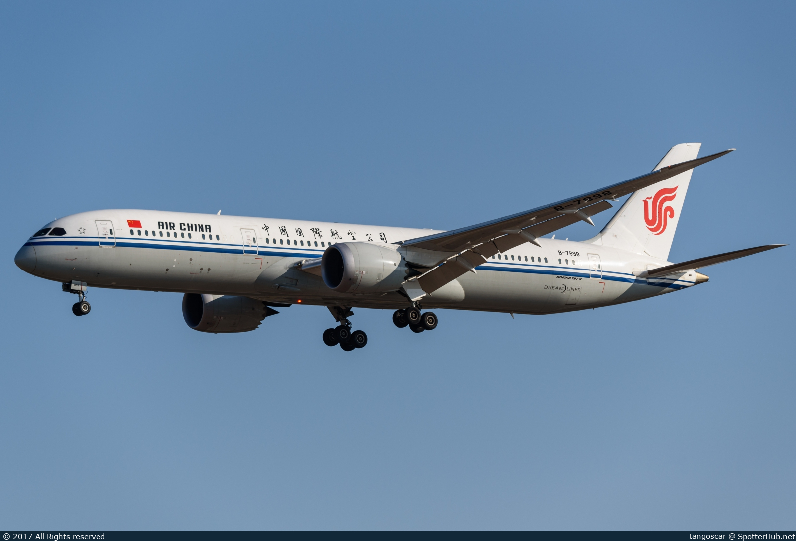 Photo of B-7898 - Boeing 787-9 Dreamliner operated by Air China