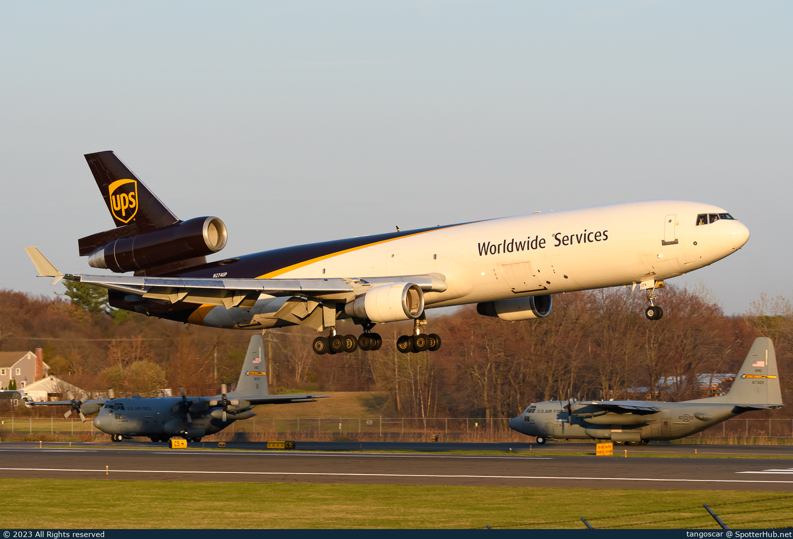 Photo of N274UP - McDonnell Douglas MD-11(F) operated by UPS United Parcel Service