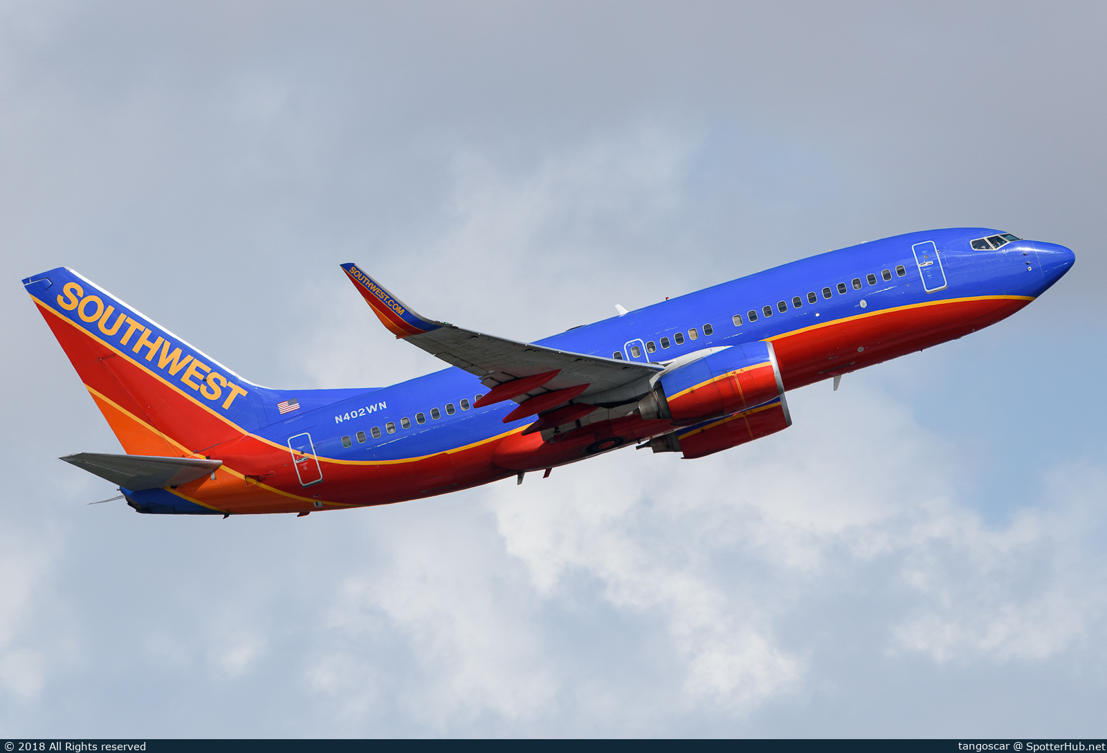 Photo of N402WN - Boeing 737-7H4 operated by Southwest Airlines