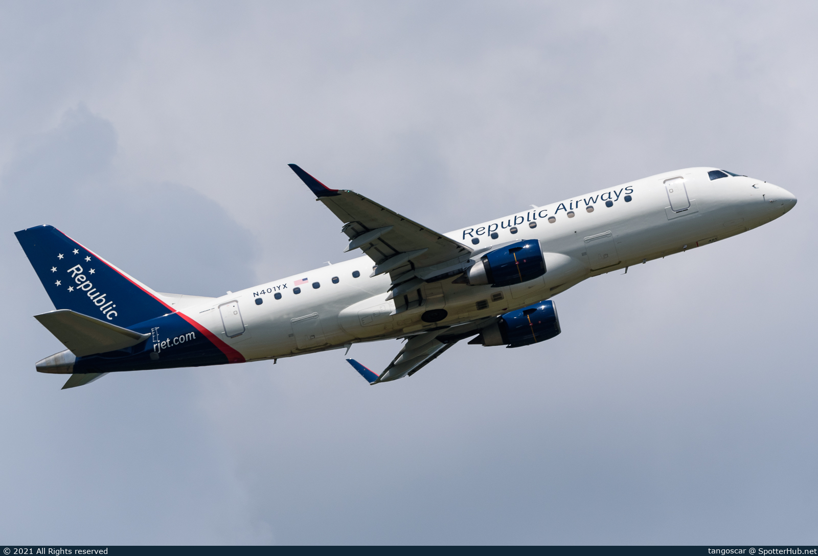 Photo of N401YX - Embraer ERJ-175LR operated by Republic Airways