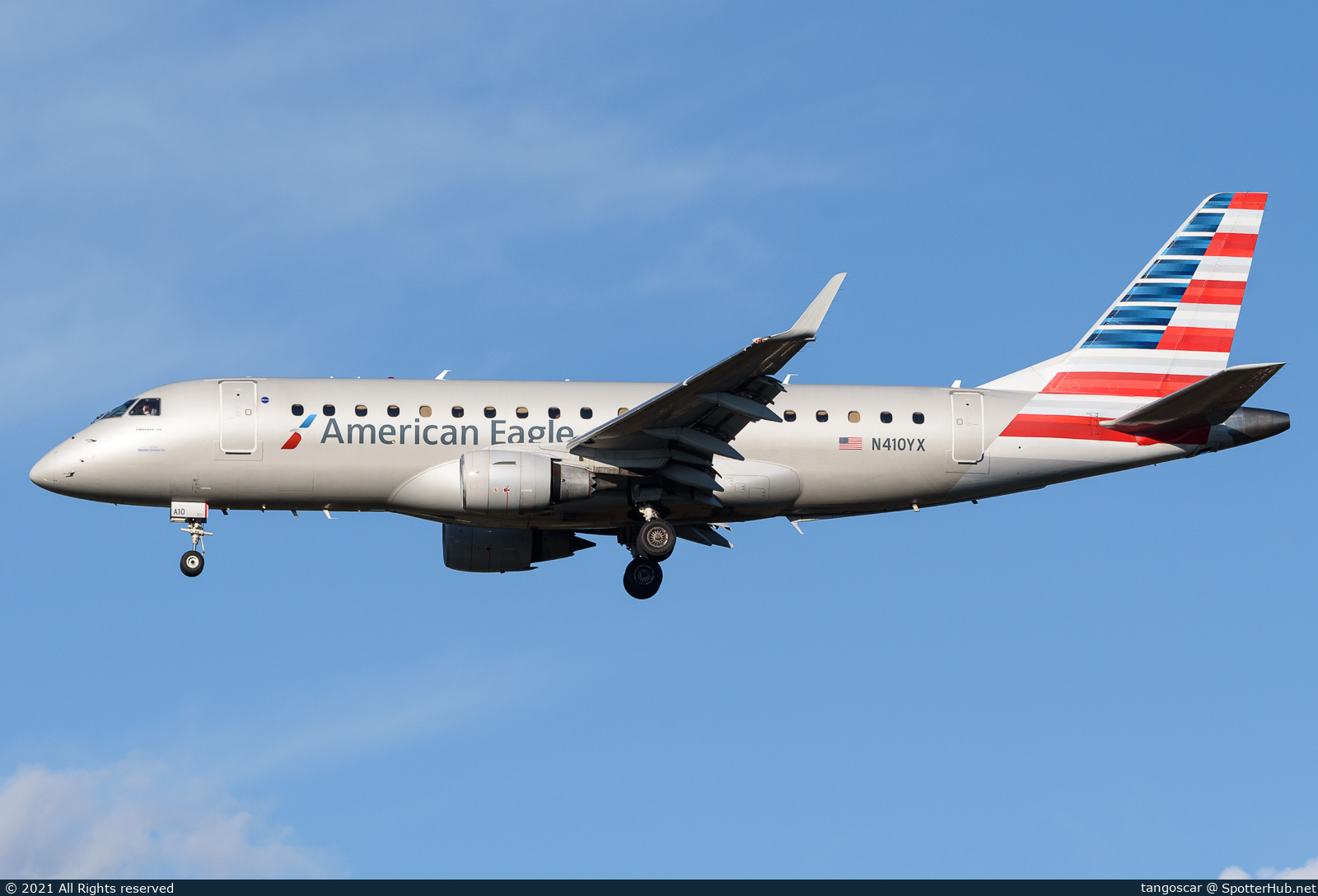 Photo of N410YX - Embraer ERJ-175LR operated by American Eagle (opb Republic Airways)
