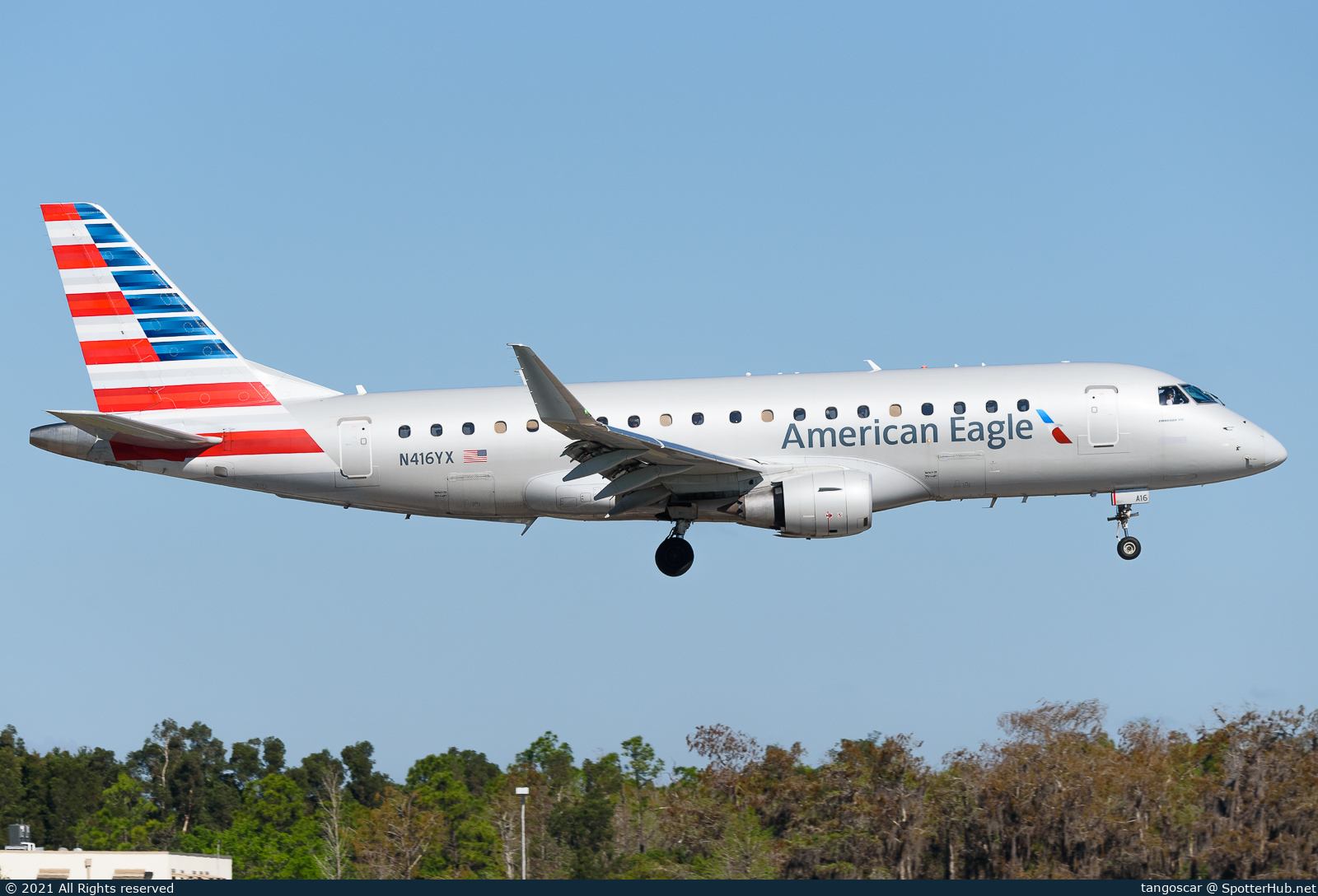 Photo of N416YX - Embraer ERJ-175LR operated by American Eagle (opb Republic Airways)