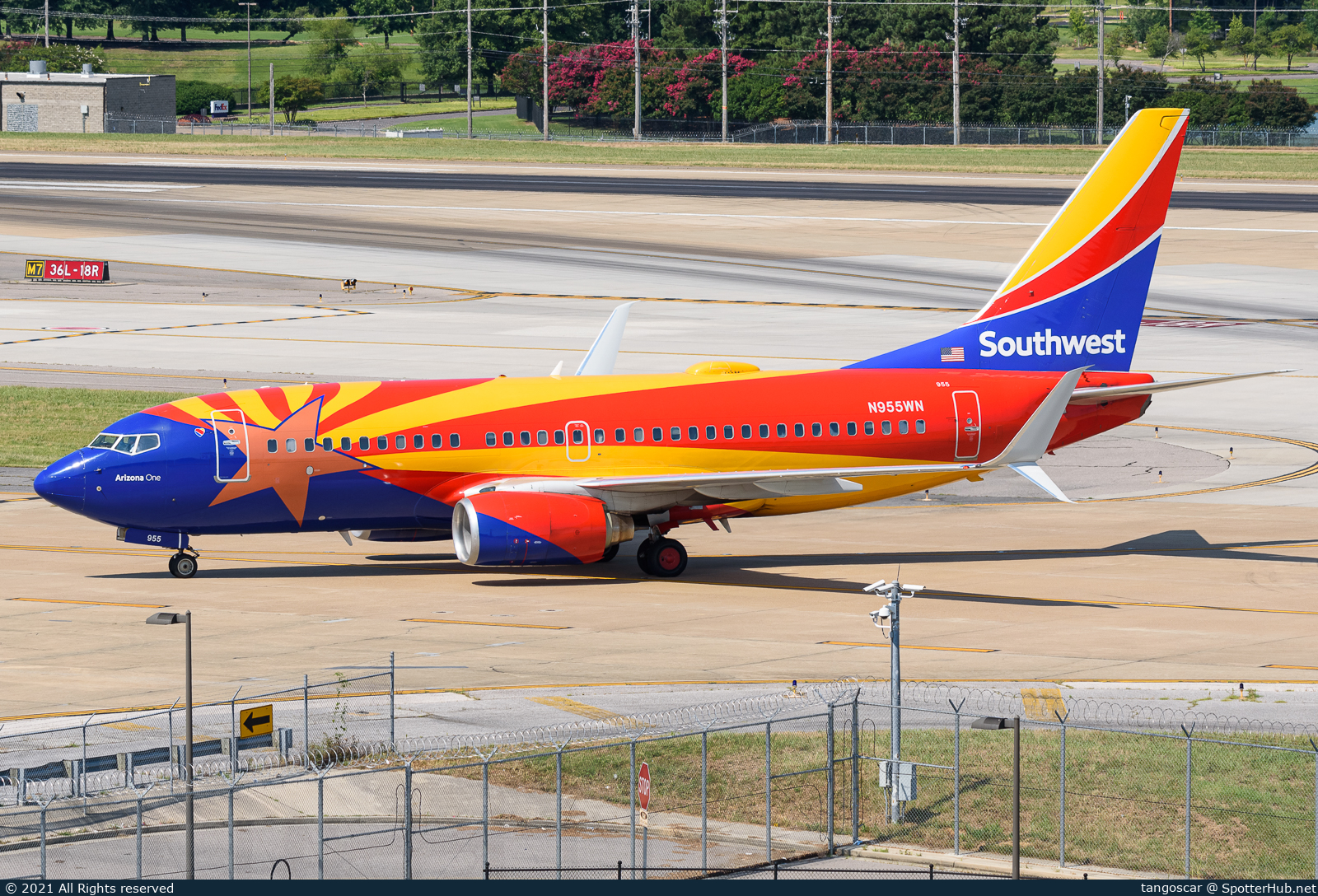 Photo of N955WN - Boeing 737-7H4 operated by Southwest Airlines