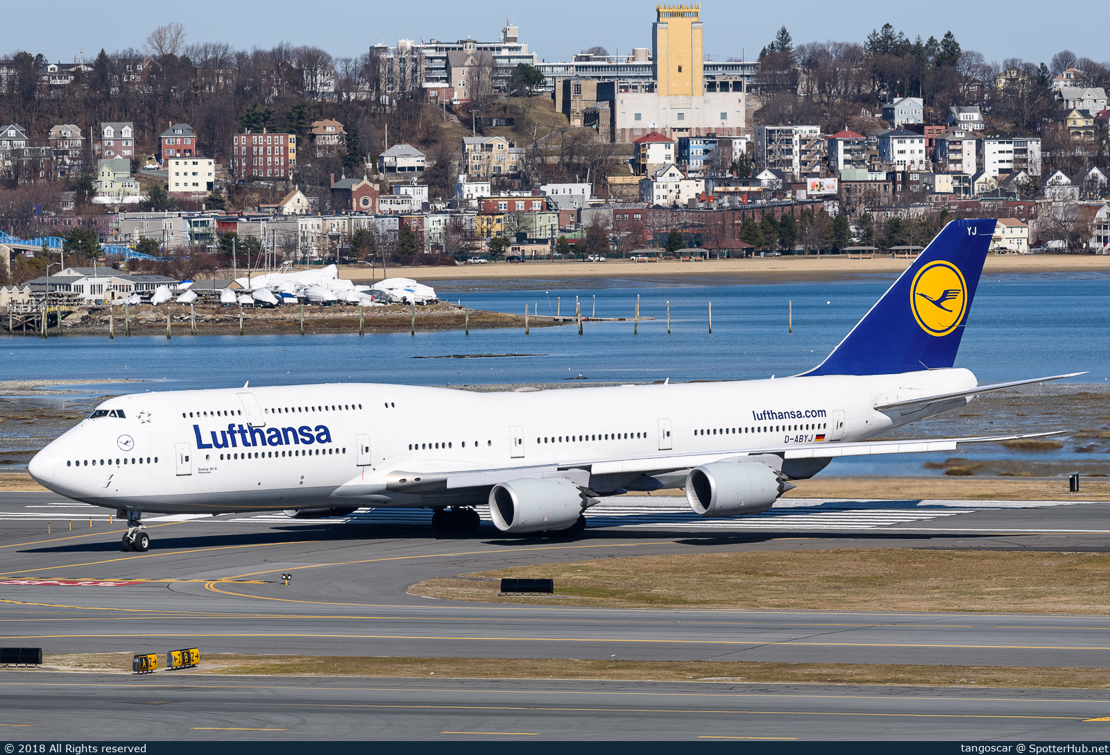 Photo of D-ABYJ - Boeing 747-830 operated by Lufthansa