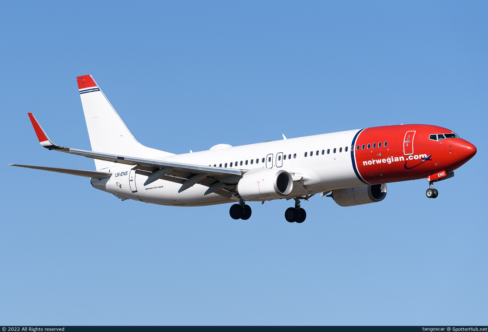 Photo of LN-ENS - Boeing 737-8JP operated by Norwegian Air Shuttle