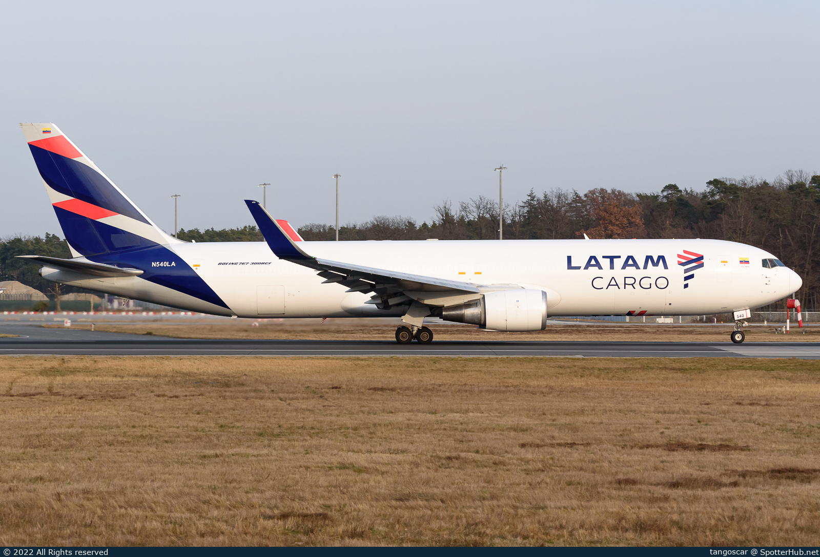 Photo of N540LA - Boeing 767-316(ER)(BCF) operated by LATAM Cargo Colombia