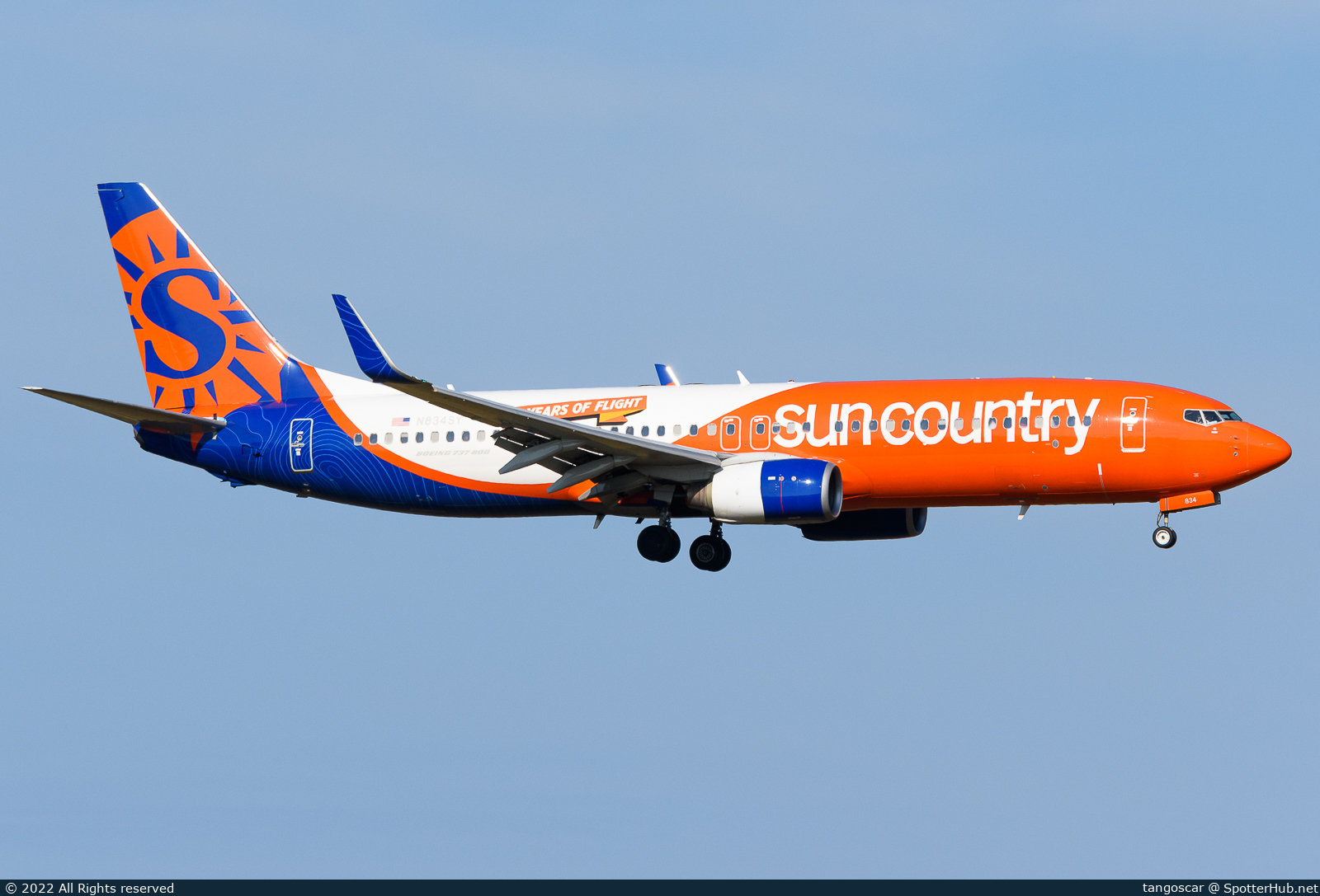 Photo of N834SY - Boeing 737-8KN operated by Sun Country Airlines