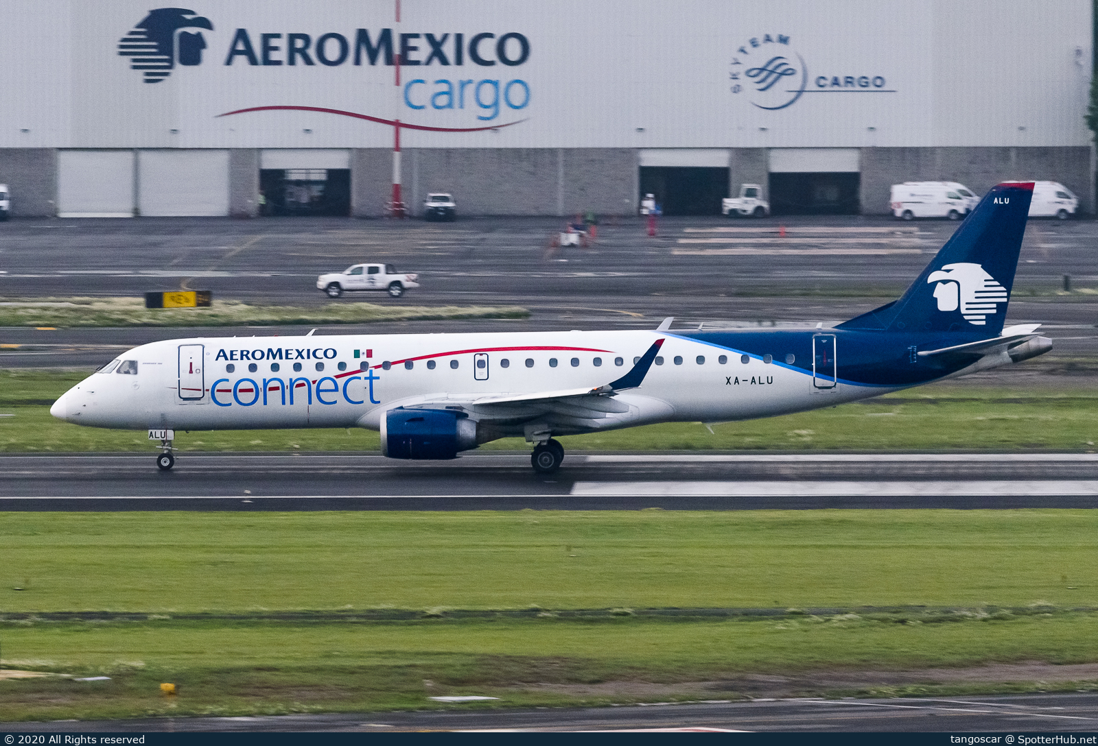 Photo of XA-ALU - Embraer ERJ-190LR operated by Aeroméxico Connect