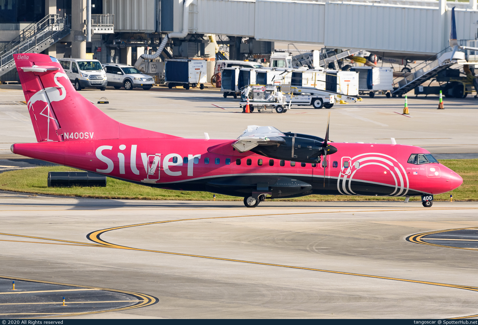 Photo of N400SV - ATR 42-600 operated by Silver Airways