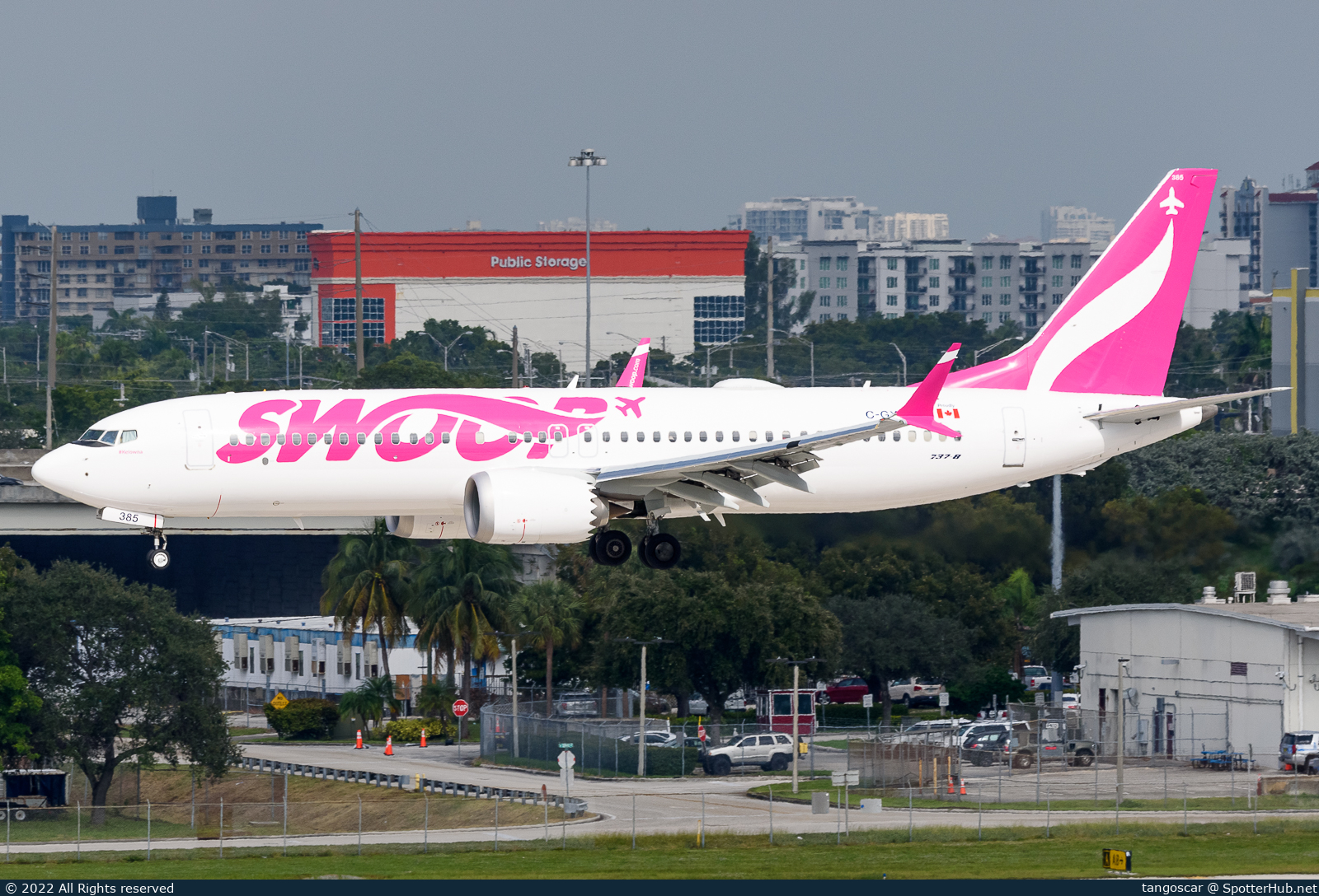 Photo of C-GXJR - Boeing 737 MAX 8 operated by Swoop