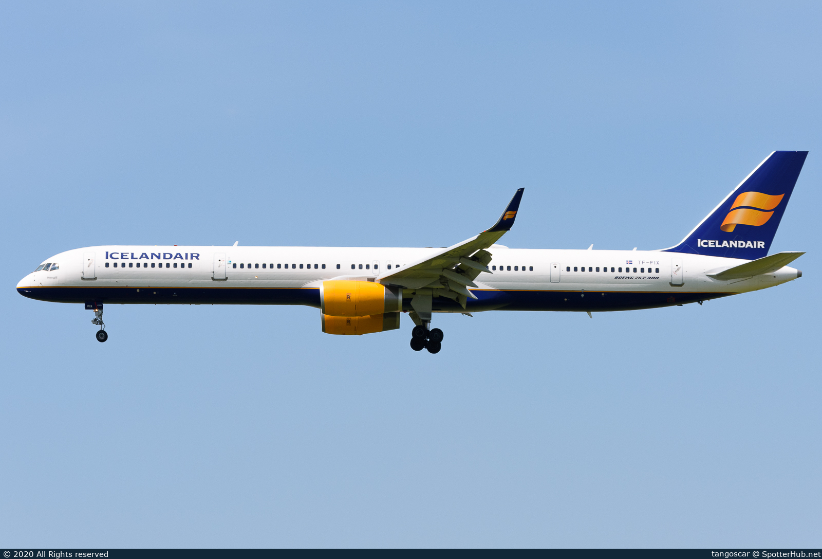 Photo of TF-FIX - Boeing 757-308 operated by Icelandair