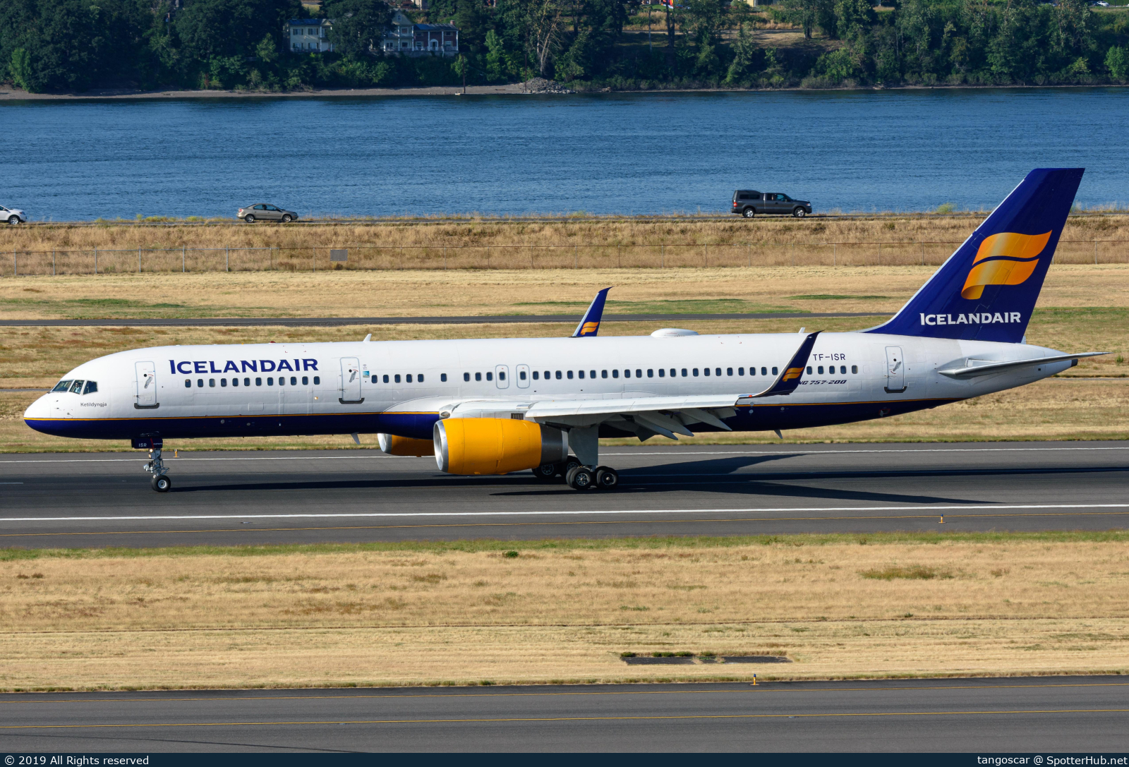 Photo of TF-ISR - Boeing 757-256 operated by Icelandair