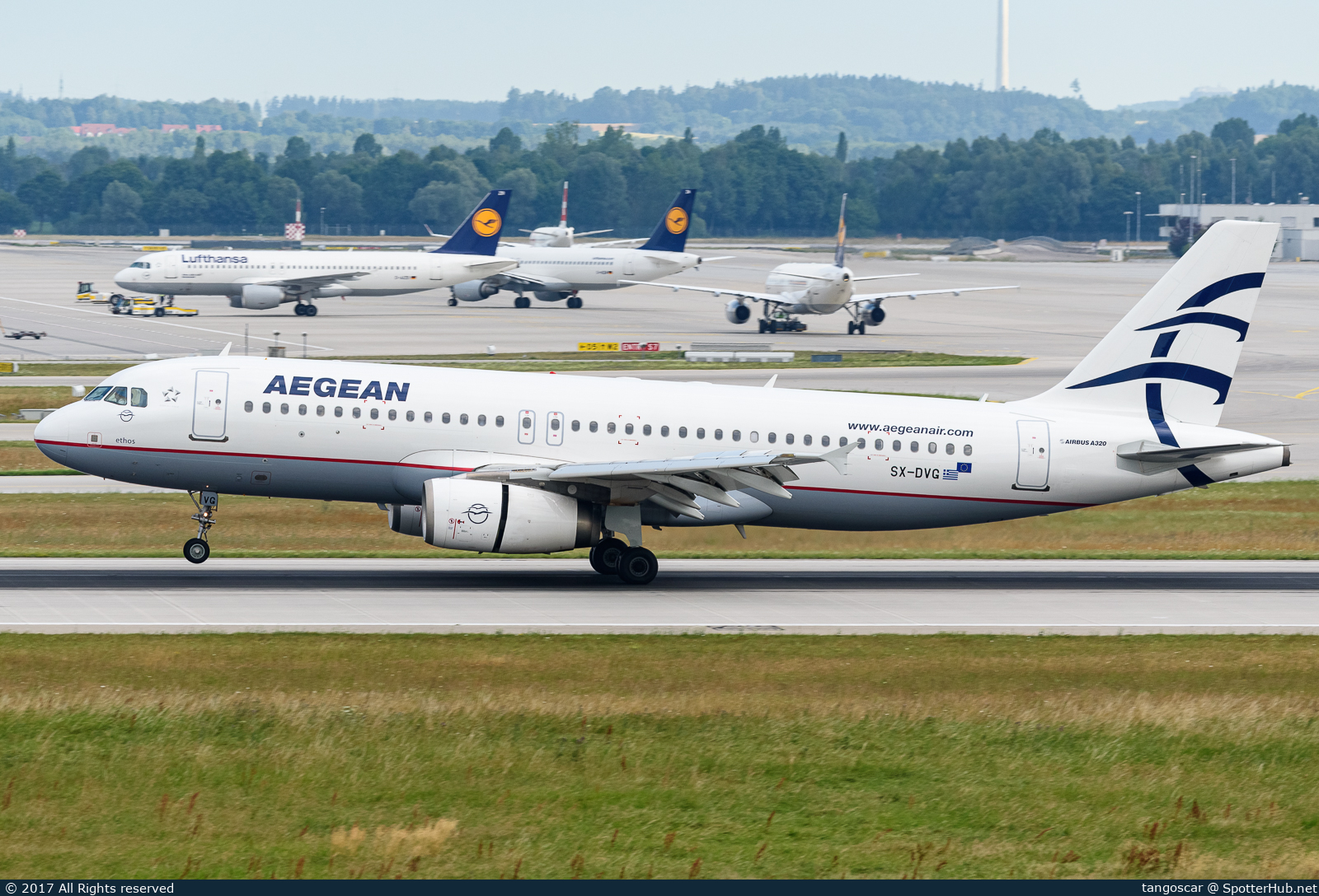 Photo of SX-DVG - Airbus A320-232 operated by Aegean Airlines