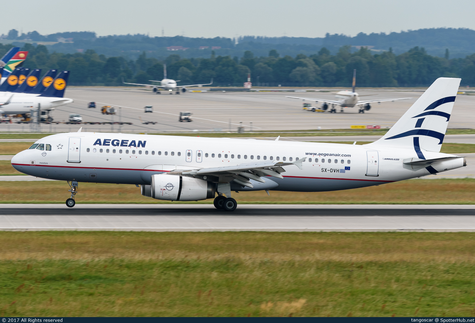 Photo of SX-DVH - Airbus A320-232 operated by Aegean Airlines