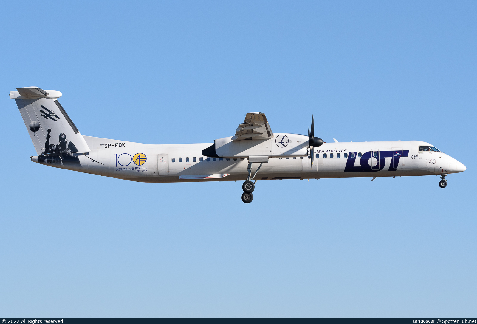 Photo of SP-EQK - Bombardier DHC-8-402 Dash 8 Q400 operated by LOT Polish Airlines