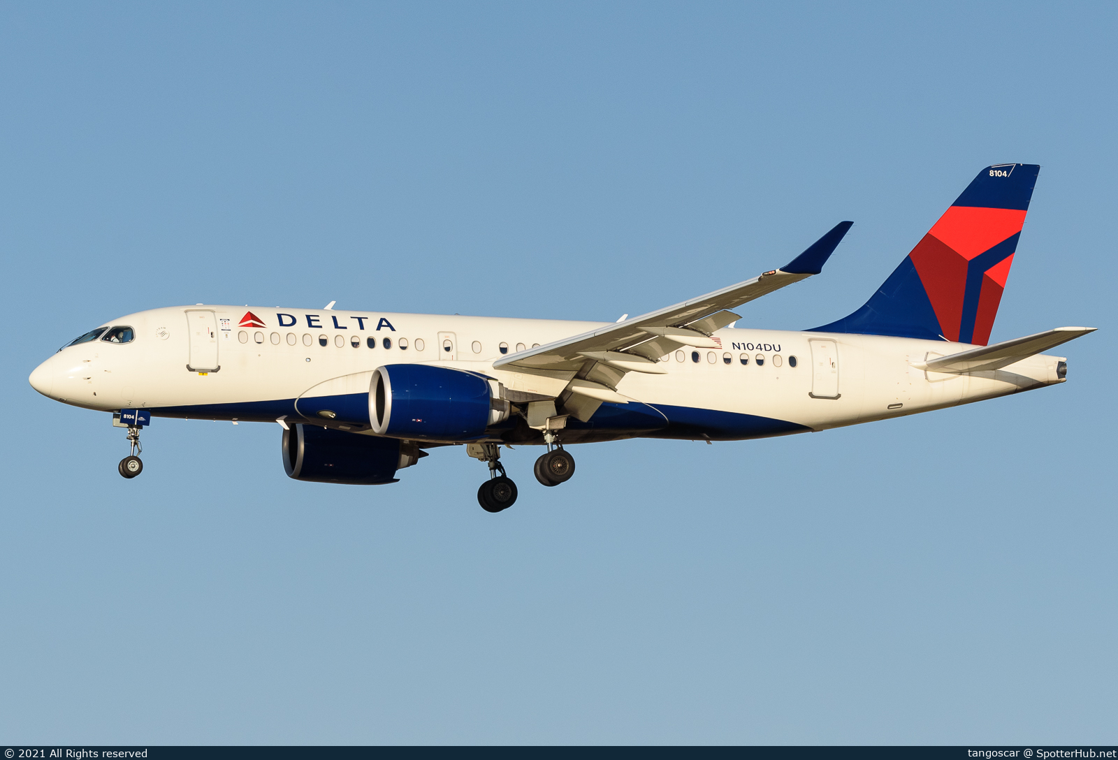 Photo of N104DU - Airbus A220-100 operated by Delta Air Lines
