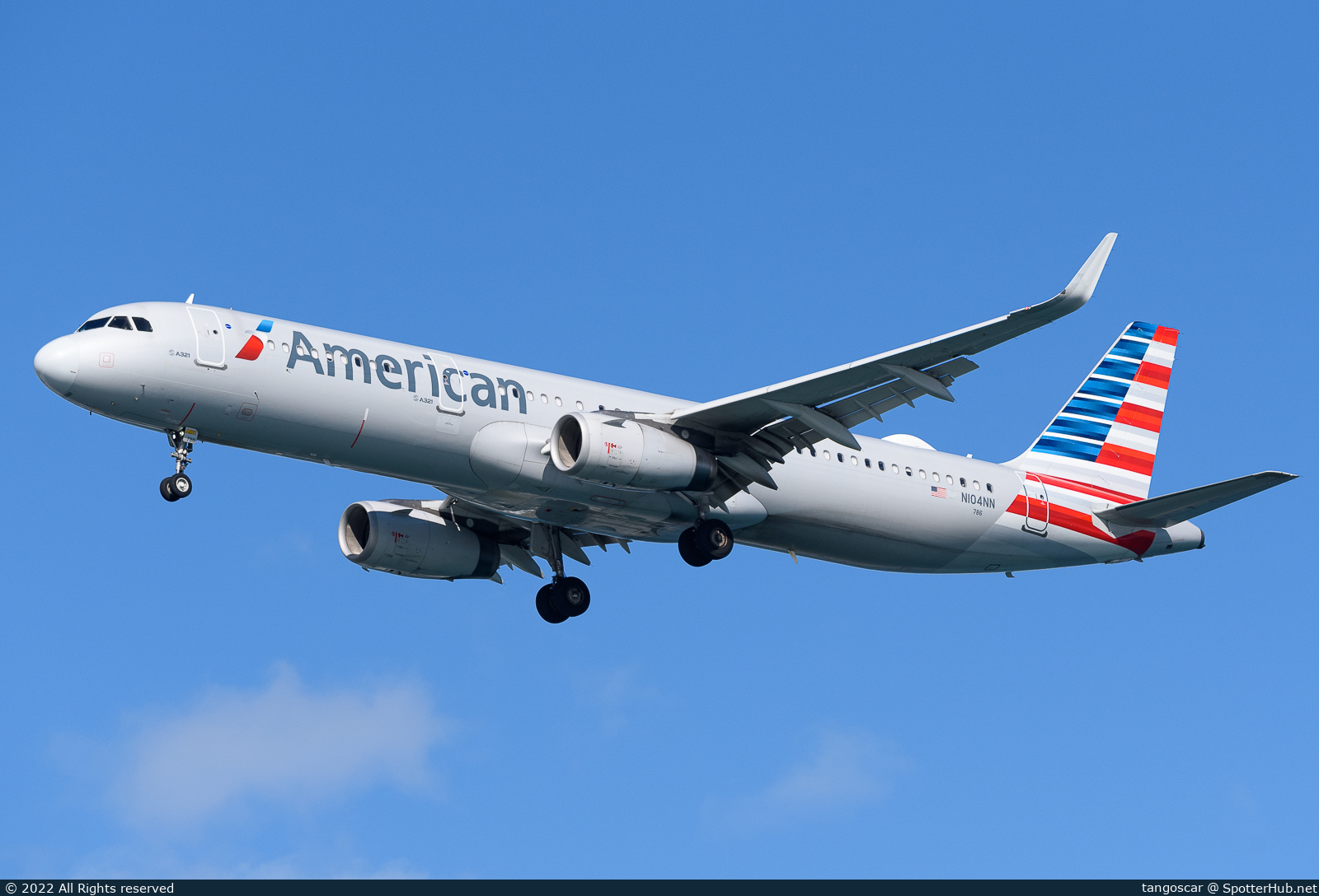 Photo of N104NN - Airbus A321-231 operated by American Airlines