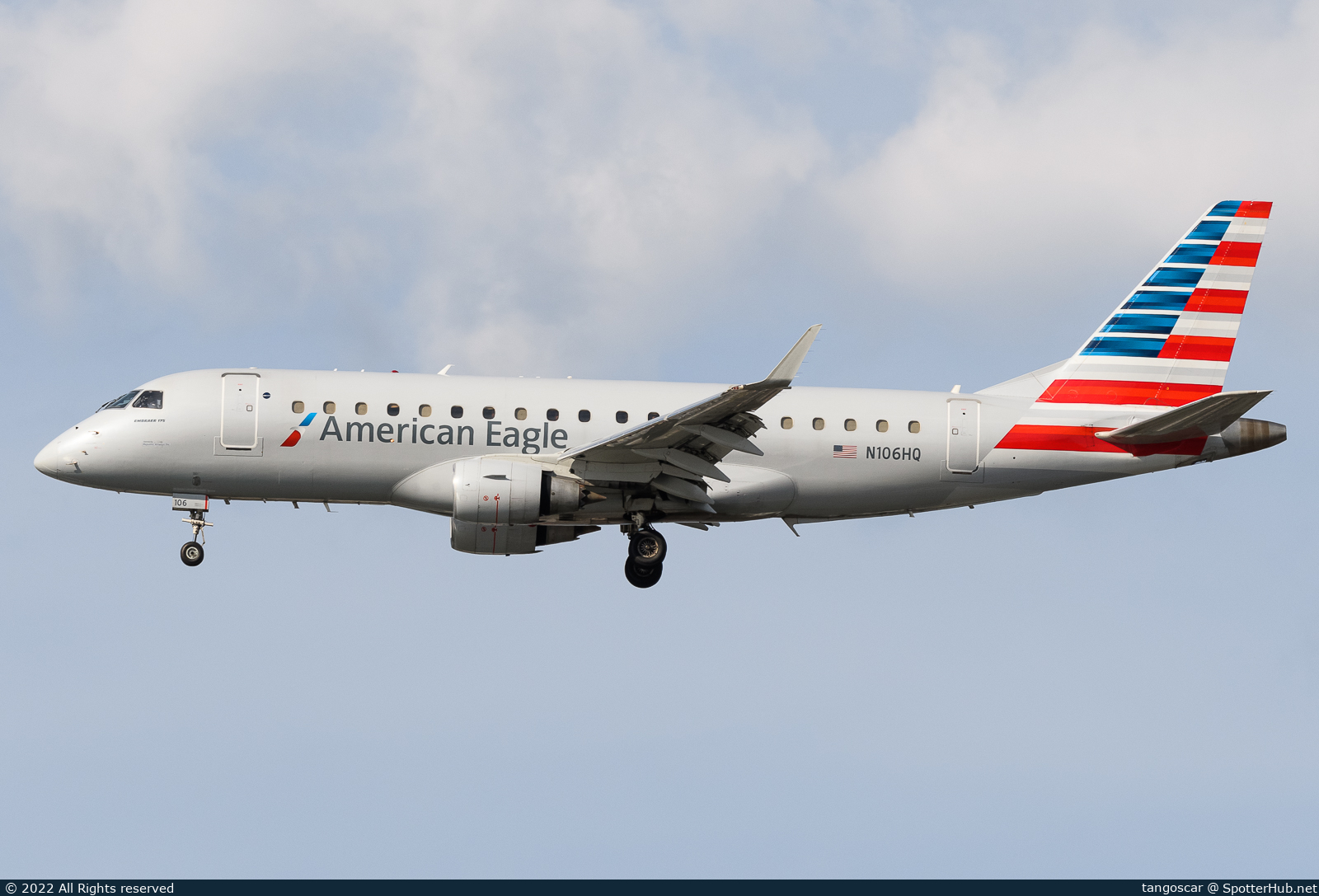 Photo of N106HQ - Embraer ERJ-175LR operated by American Eagle (opb Republic Airways)