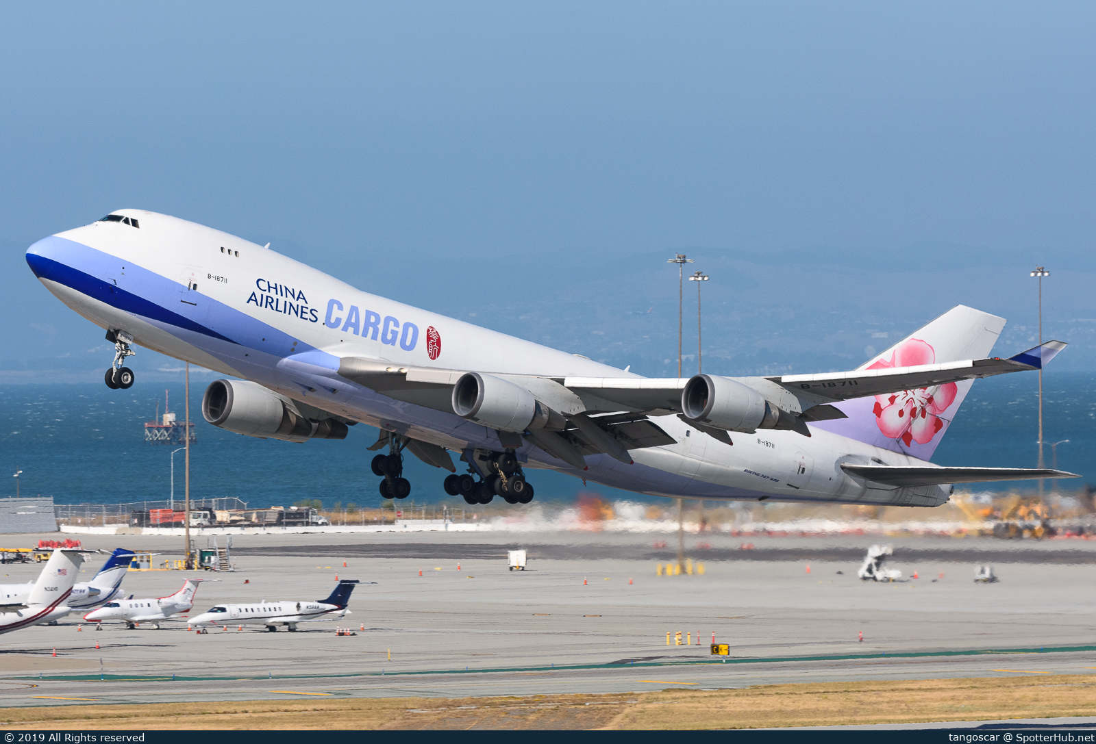 Photo of B-18711 - Boeing 747-409F operated by China Airlines Cargo