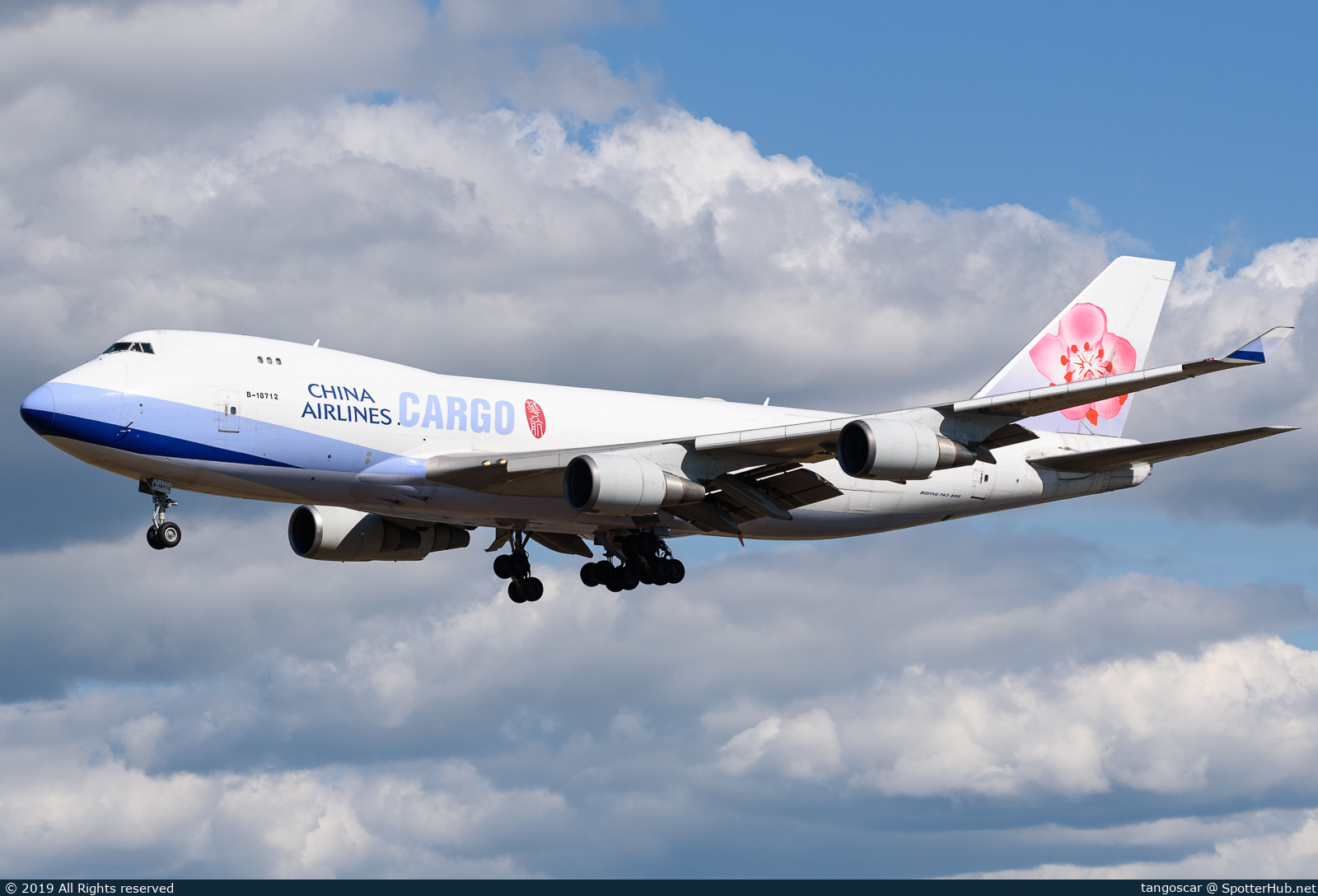 Photo of B-18712 - Boeing 747-409F operated by China Airlines Cargo