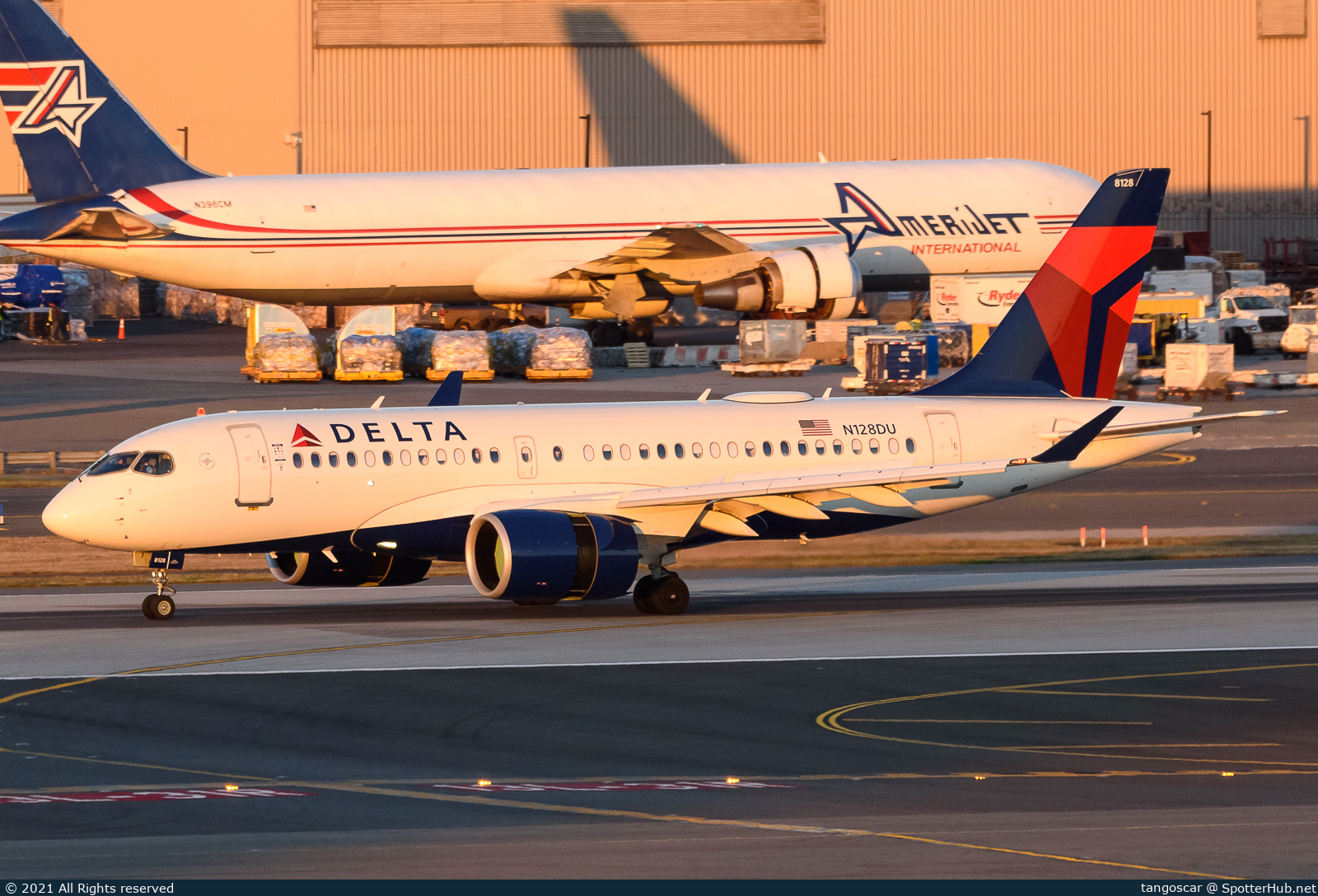 Photo of N128DU - Airbus A220-100 operated by Delta Air Lines