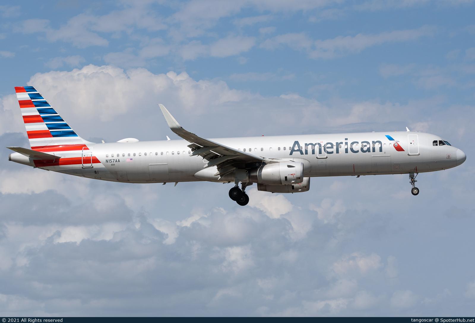 Photo of N157AA - Airbus A321-231 operated by American Airlines