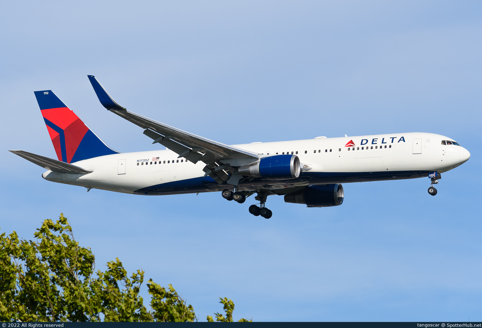 Photo of N172DZ - Boeing 767-332(ER) operated by Delta Air Lines