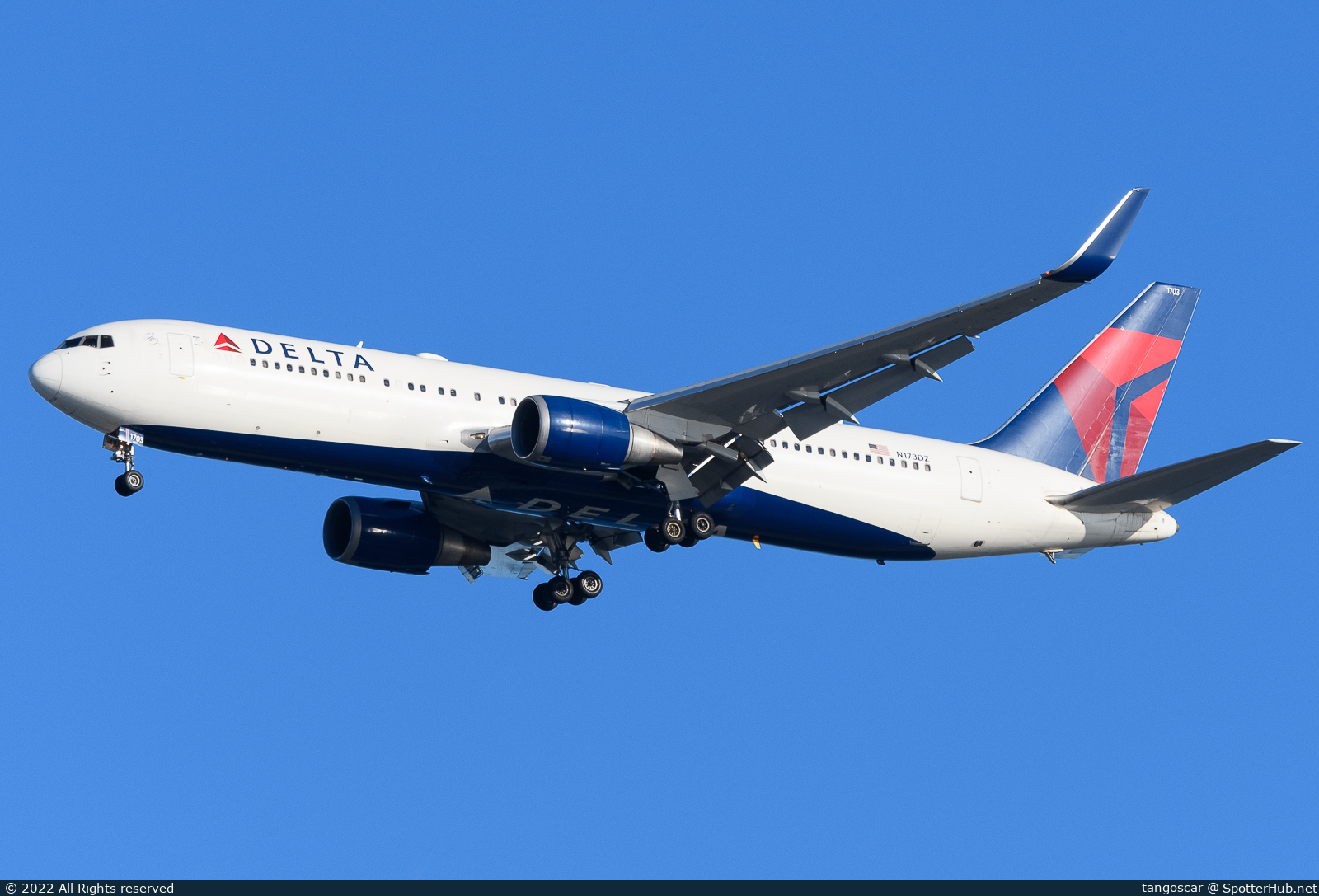 Photo of N173DZ - Boeing 767-332(ER) operated by Delta Air Lines