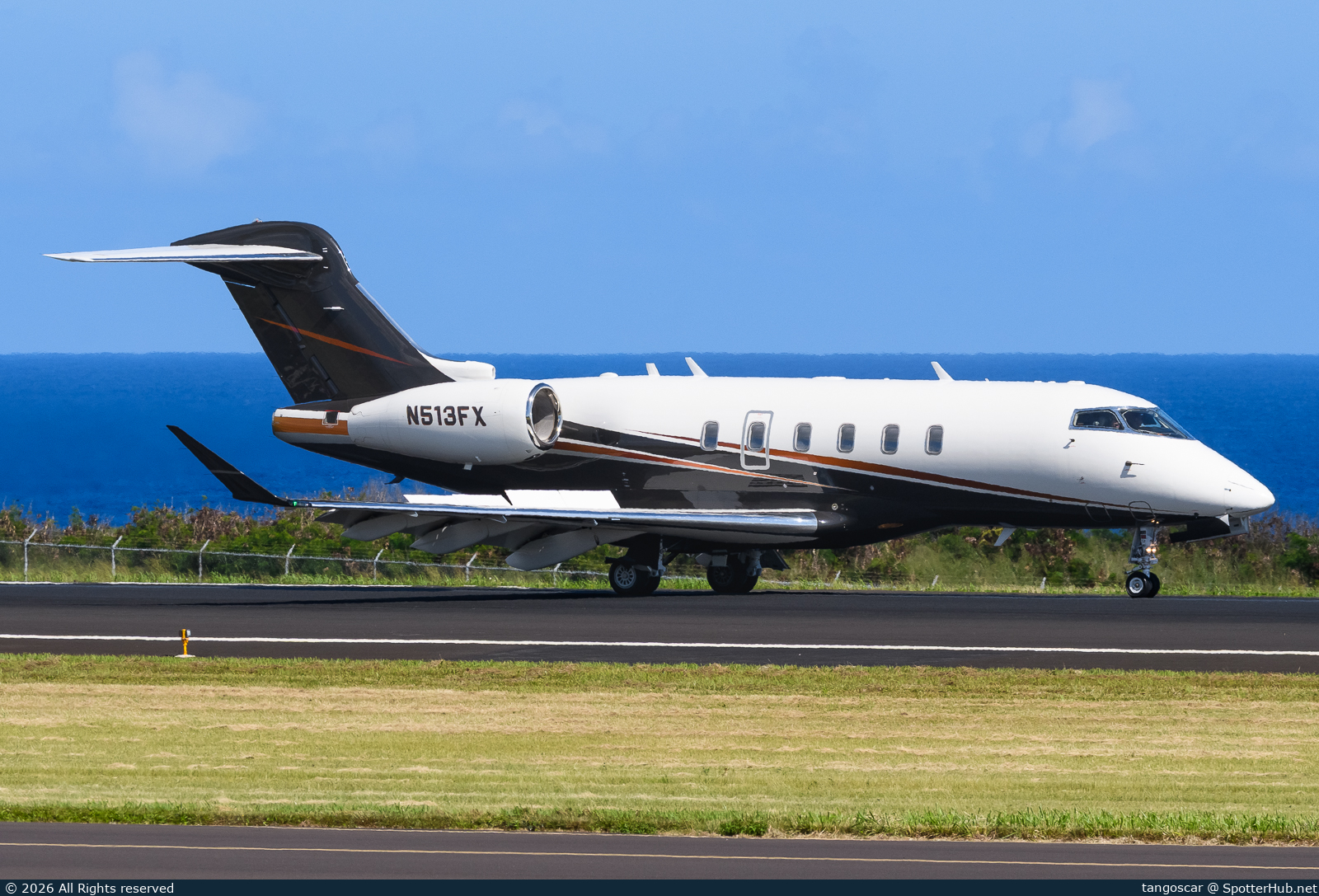Photo of N513FX - Bombardier Challenger 350 operated by Flexjet