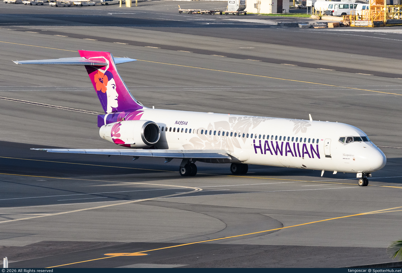 Photo of N495HA - Boeing 717-2BL operated by Hawaiian Airlines