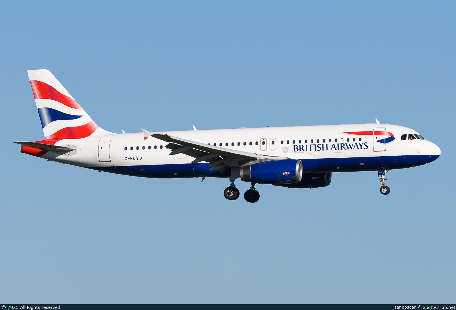 Photo of G-EUYJ - Airbus A320-232 operated by British Airways