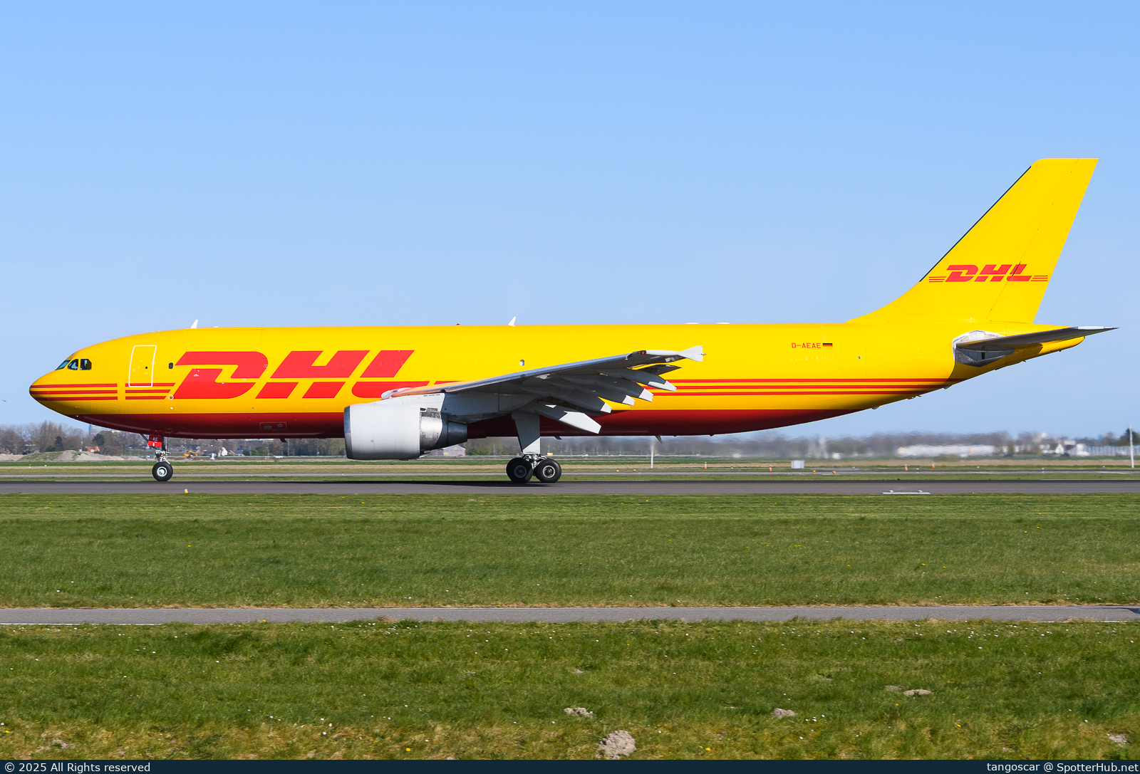 Photo of D-AEAE - Airbus A300B4-622R(F) operated by European Air Transport