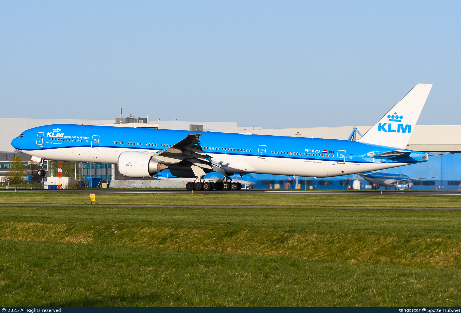 Photo of PH-BVO - Boeing 777-306(ER) operated by KLM Royal Dutch Airlines